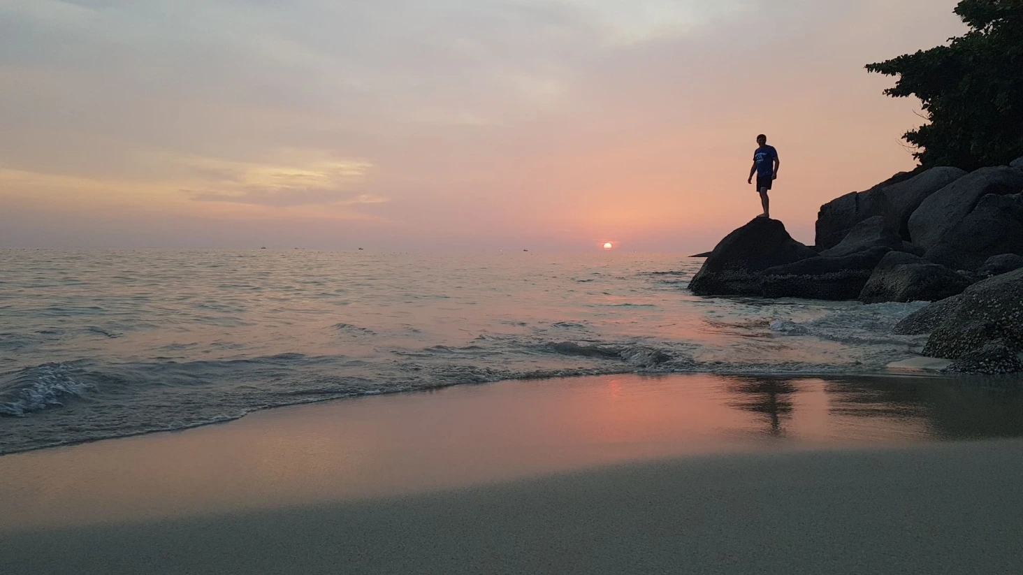 Plage Phuket coucher de soleil